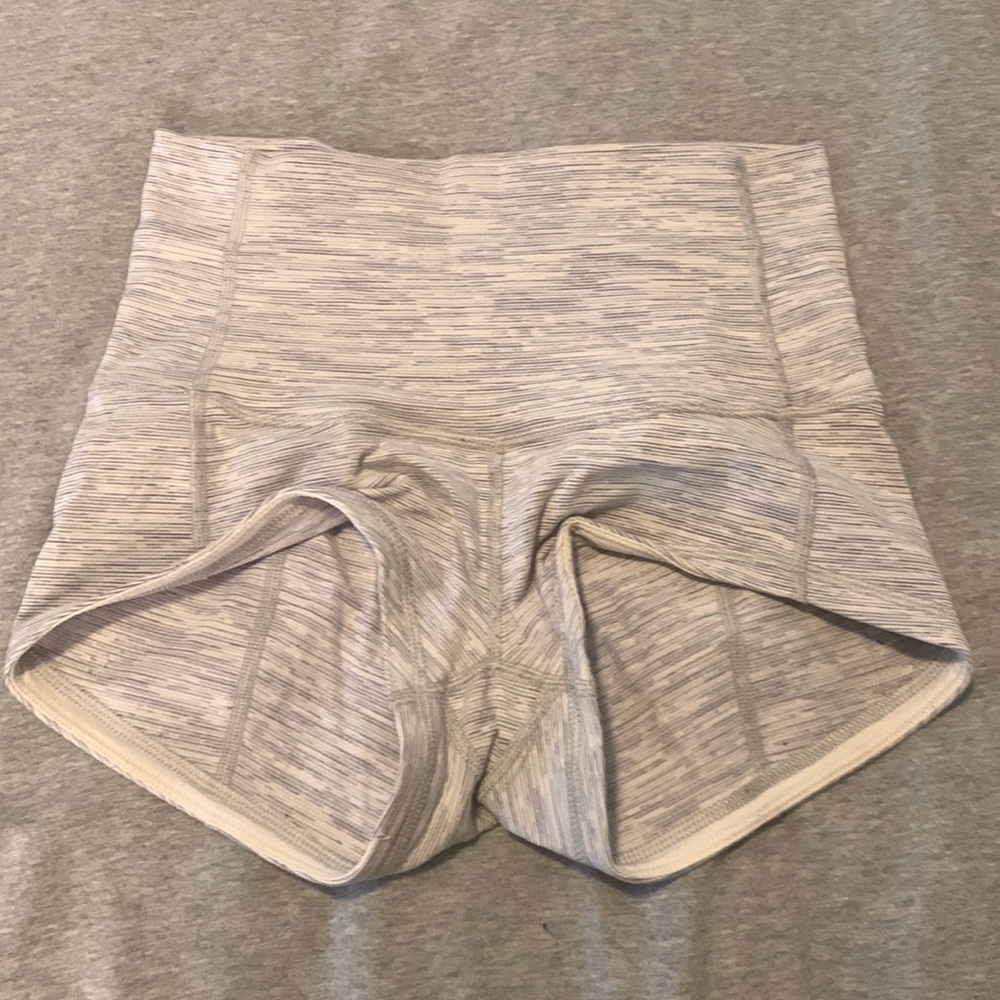 Lululemon boogie shorts high waisted.